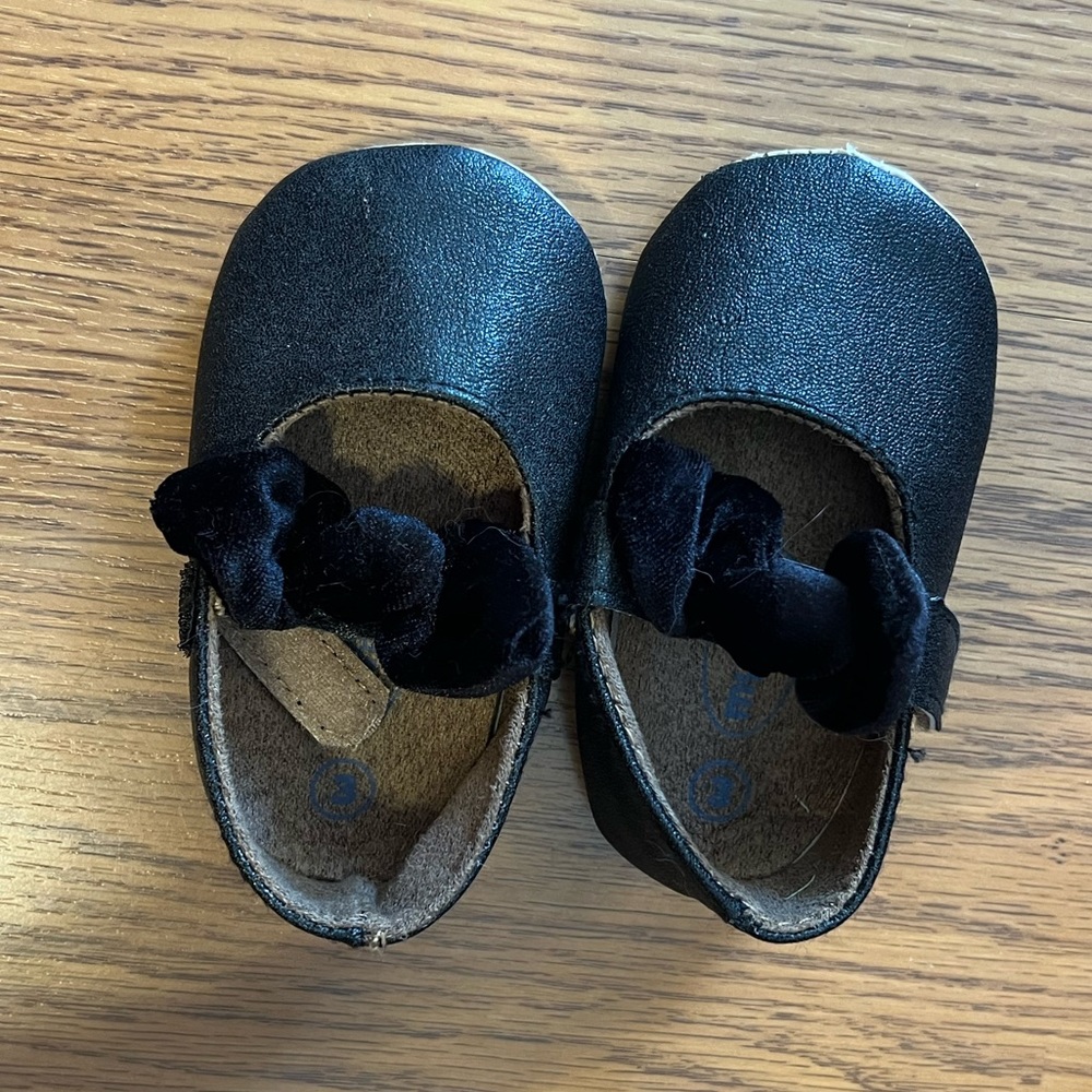 Slip on dressy baby shoe